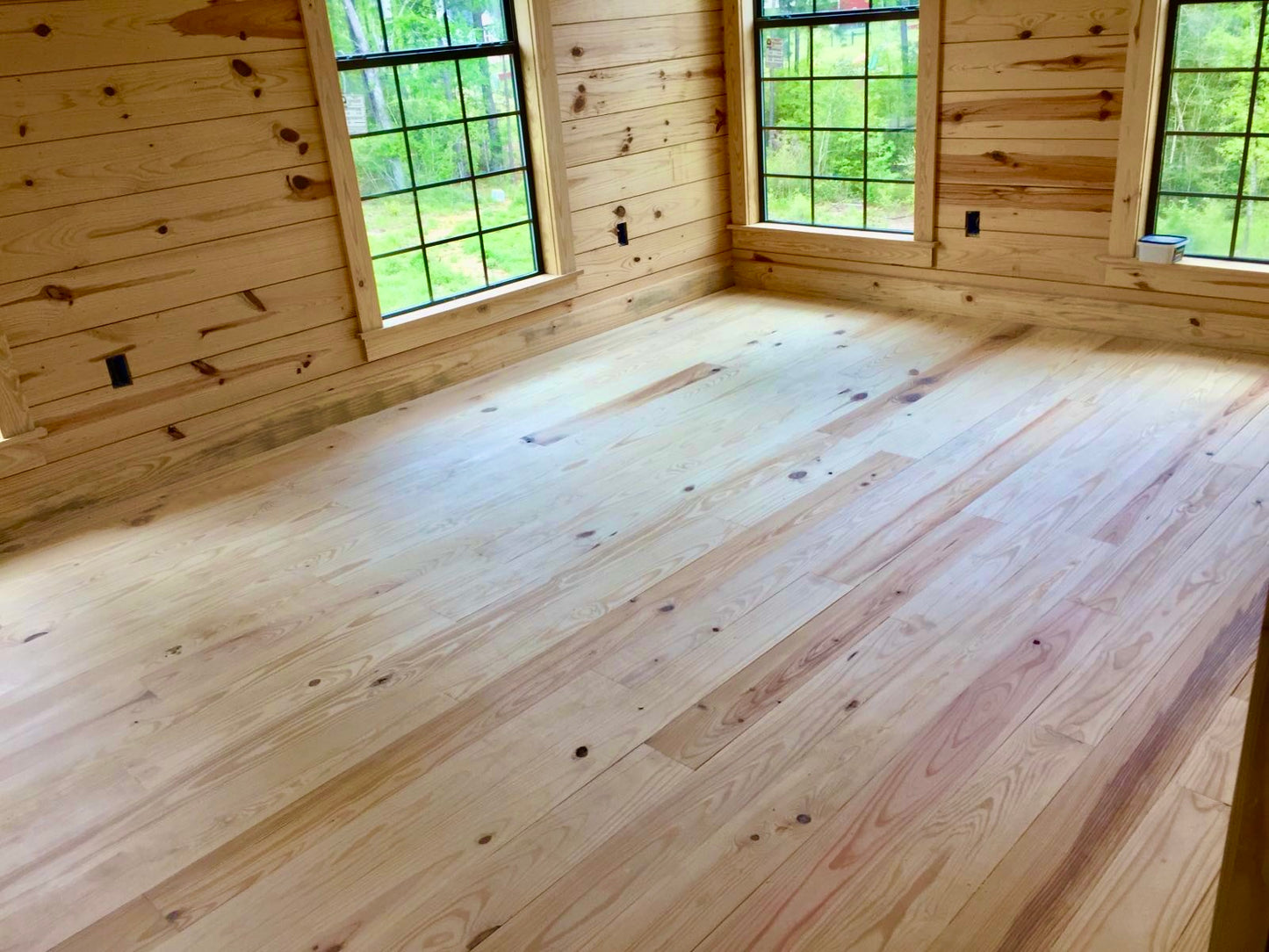 T&G Flooring 1x6x10' Knotty #2 Pine