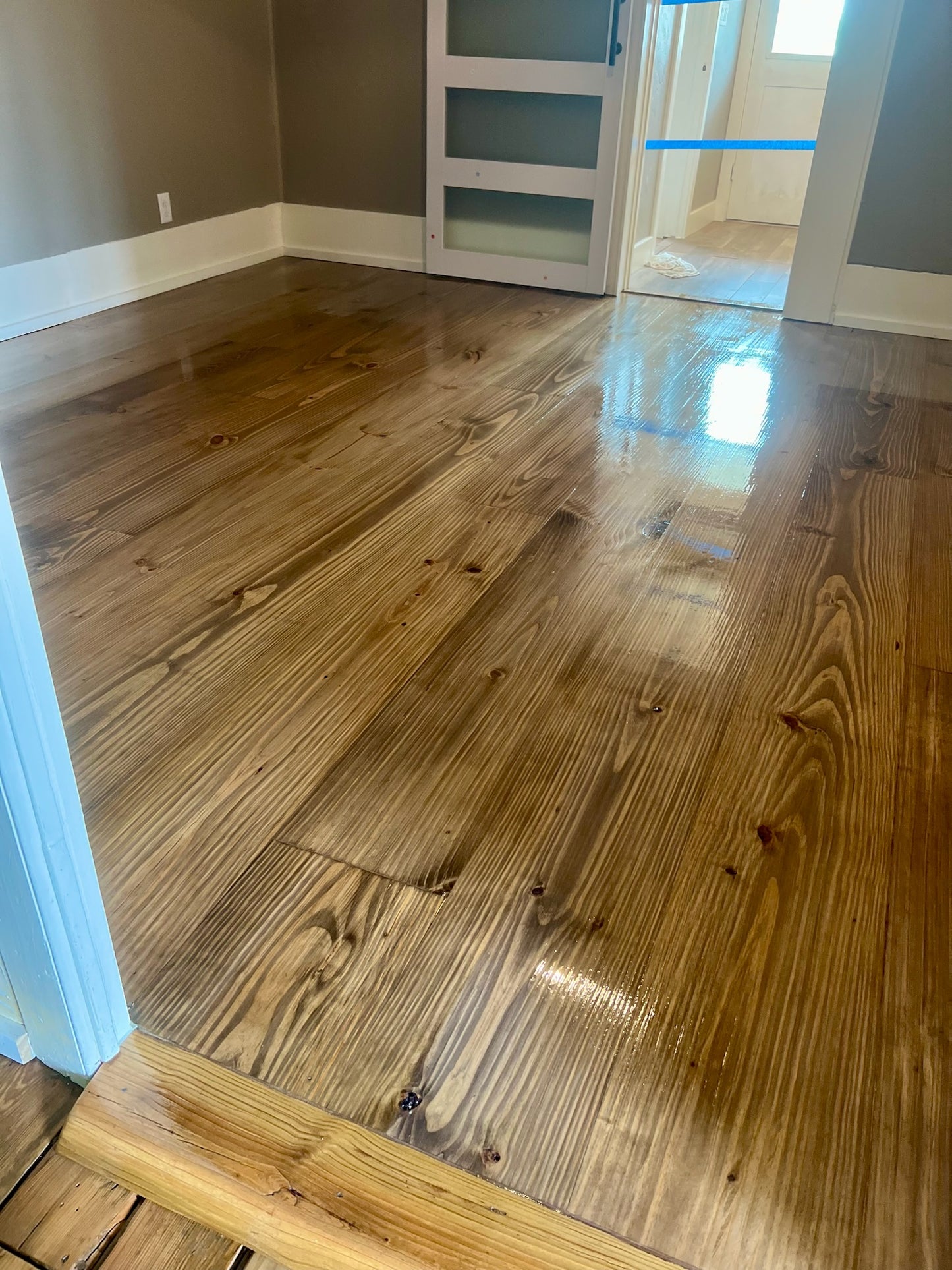 Wide Plank T&G Flooring 1x12x10' Knotty #2 Grade Pine