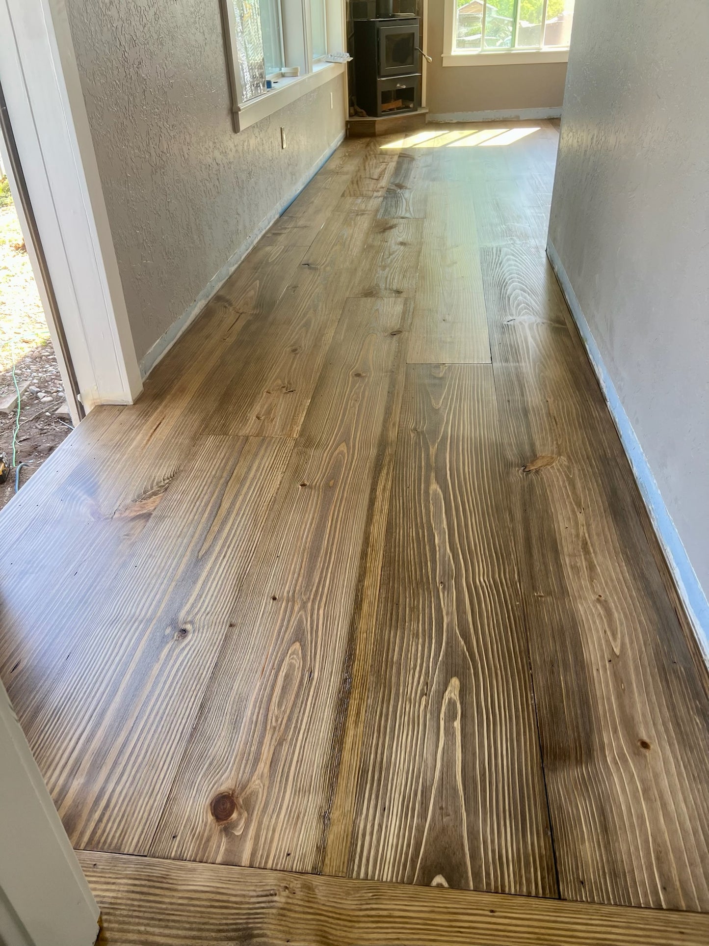 Wide Plank T&G Flooring 1x12x10' Knotty #2 Grade Pine