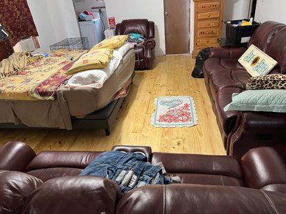 T&G Flooring 1x6x10' Knotty #2 Pine