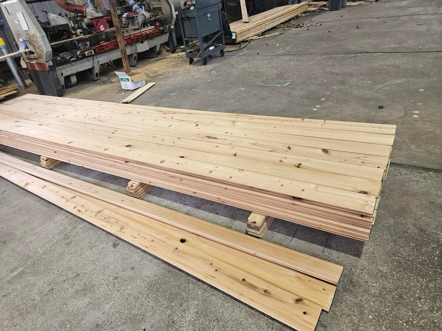 Cypress V-Groove 1x6x8' (Bald/Southern Cypress)