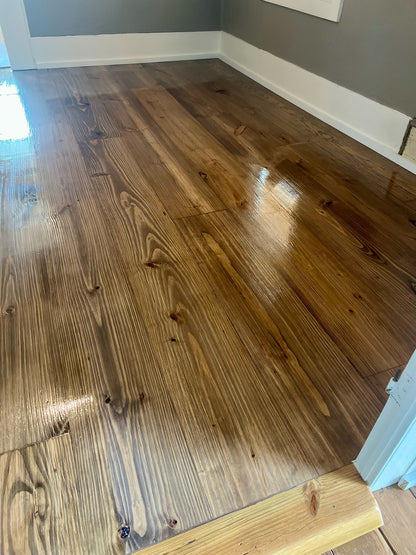 Wide Plank T&G Flooring 1x12x10' Knotty #2 Grade Pine