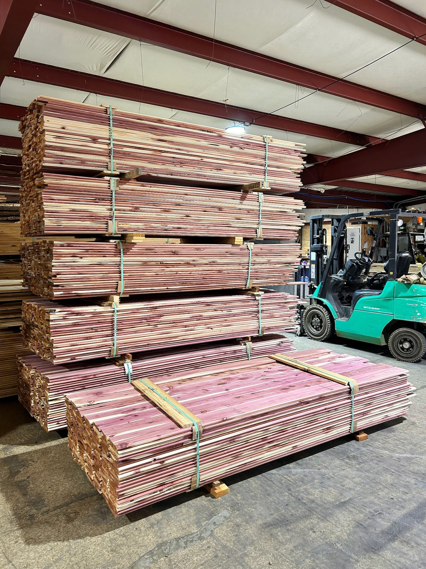 Eastern Red Cedar V-Groove Wall Panels 1x6x8'