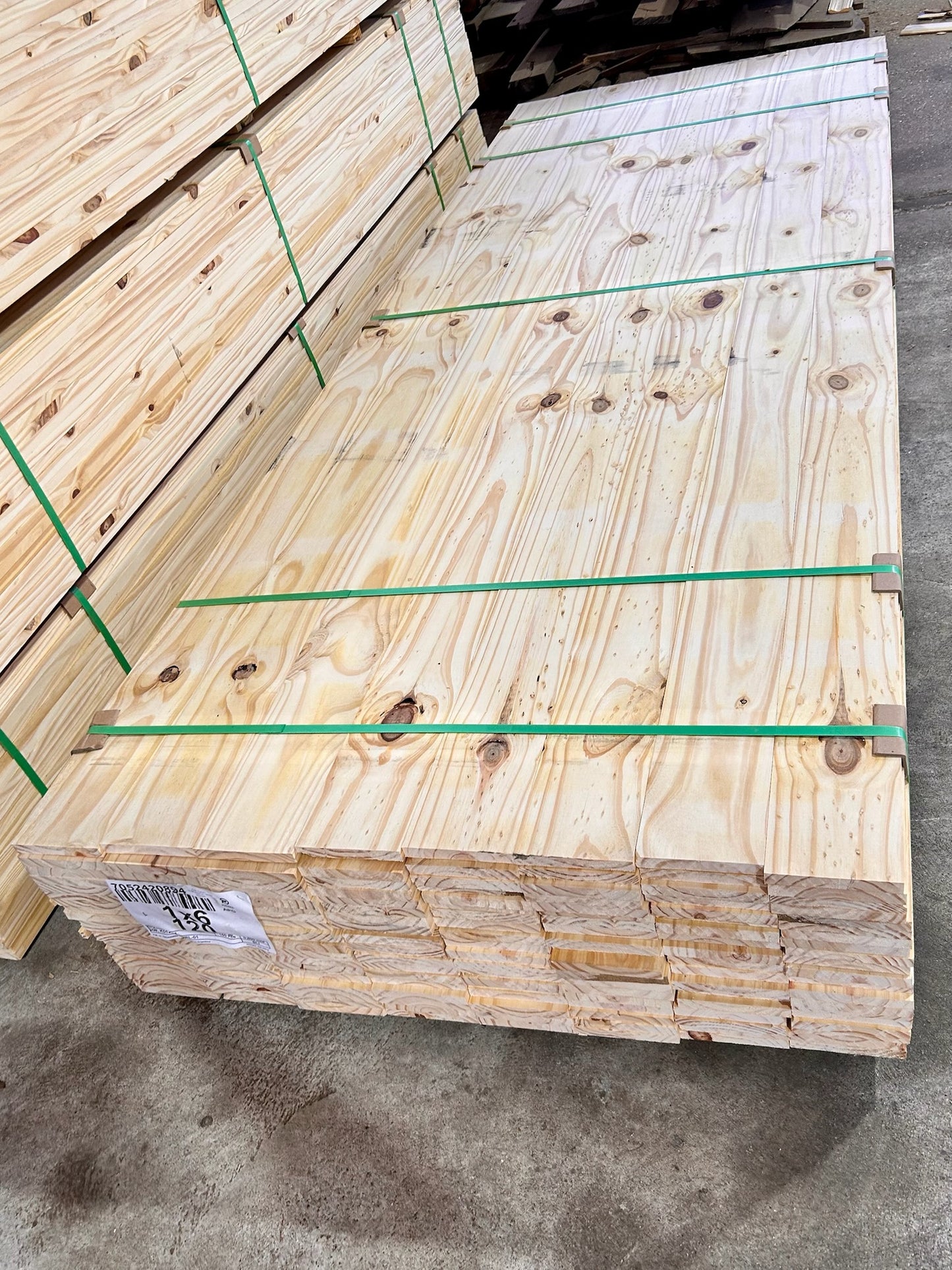 1x6x10' S4S Pine Trim Appearance Grade (APG)