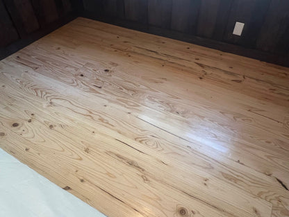 T&G Flooring 1x6x10' Knotty #2 Pine
