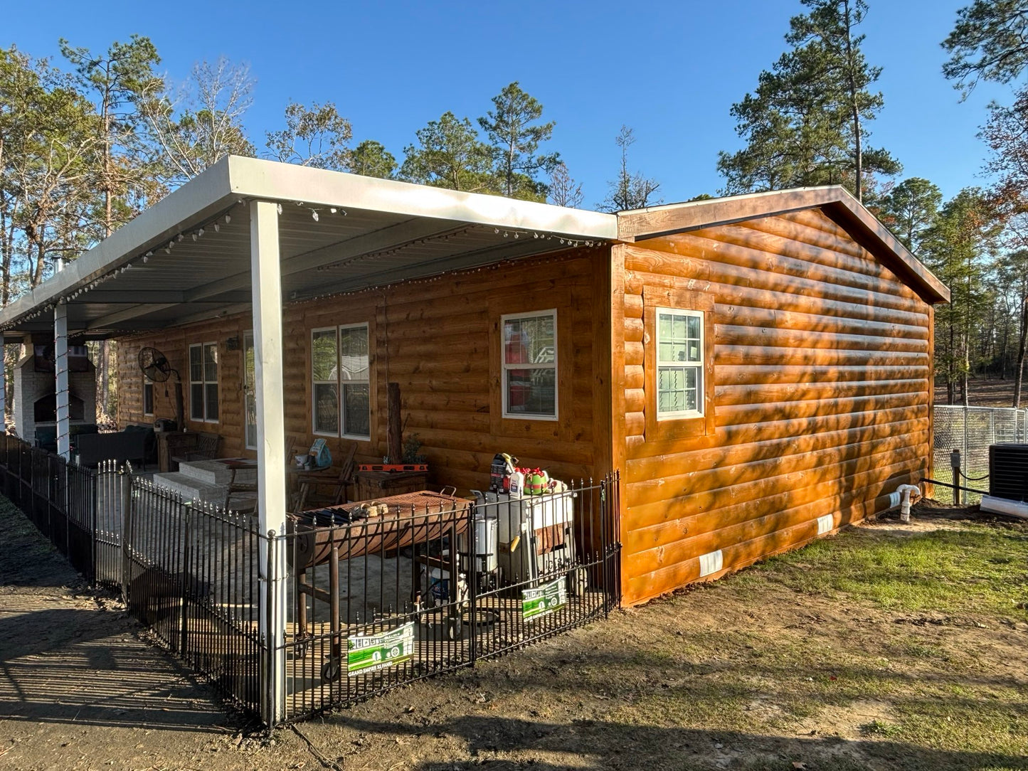 Log Cabin Siding 2x10"x16' Knotty #2 Grade Pine